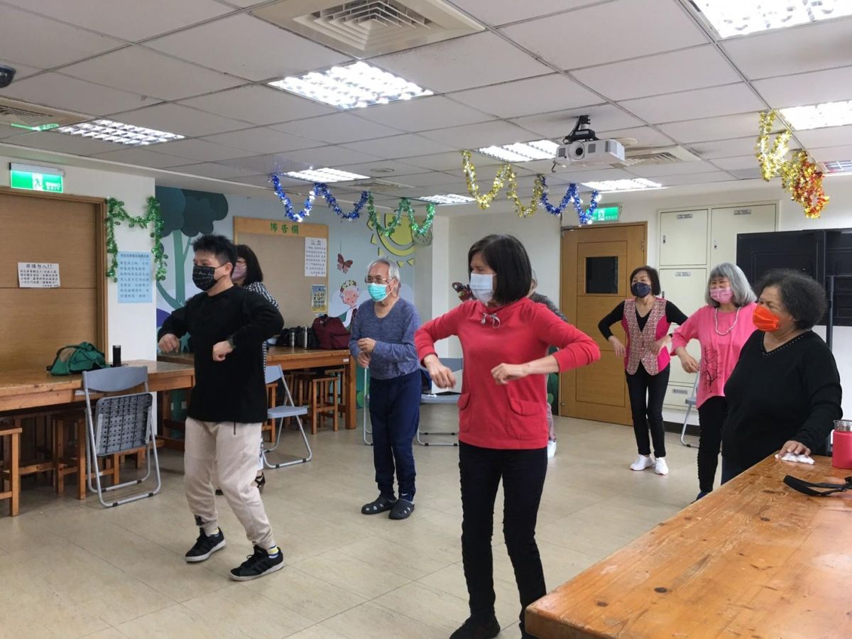 ▲銀髮族跳街舞。(官方提供)