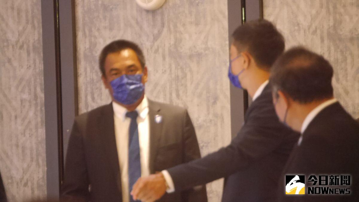 ▲富邦副領隊陳金鋒出席選秀會。（圖／吳政紘攝）