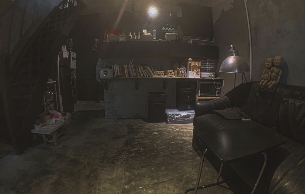 ▲近日一個找室友的租屋貼文引起網友熱議，極致的工業廢墟風讓不少人直呼「這根本是鬼屋」。（圖/台北出租專屬社團）