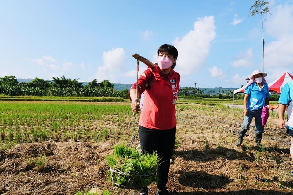 ▲蔡培慧表示，看不到對手許淑華為南投做的努力，自己將會以南投為核心，打造城鄉共好的台灣，傾全力翻轉南投。（圖／翻攝自蔡培慧臉書）