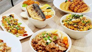 ▲店裡還有各式各樣的丼飯、烏龍麵、職人雙盛和各樣小點。(圖/牛柒丼食堂提供) ▲店裡還有各式各樣的丼飯、烏龍麵、職人雙盛和各樣小點。(圖/牛柒丼食堂提供)