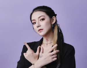 歐陽靖怒刪10年發文！被酸送孤兒院　「你們還有人性嗎」
