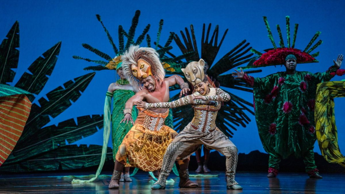 ▲重量級音樂劇《獅子王》由國際頂尖團隊製作，藉由令人驚豔的視聽設計與撼動人心的音樂表演，重現迪士尼經典同名動畫。（圖／衛武營提供）