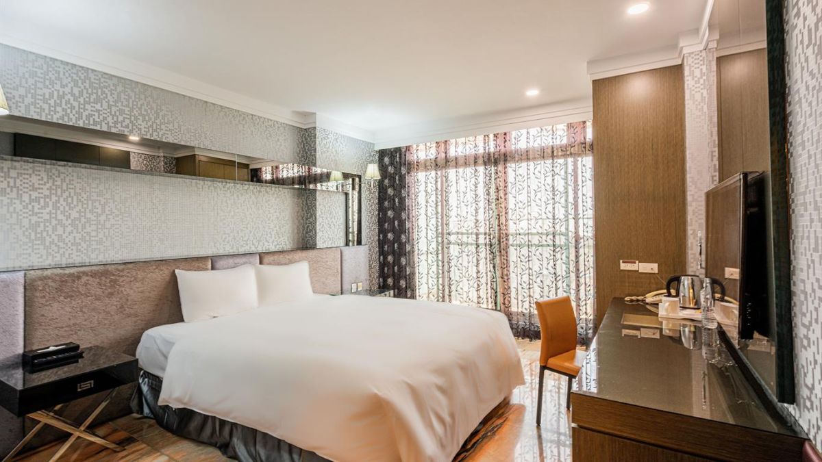 ▲交通部斥資55億元的「悠遊國旅」補助方案，日前宣布經費預估到9月8號就會用完，讓不少網友哀嚎。（示意圖／翻攝自嘉義香湖國際大飯店FB）