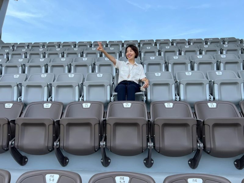 ▲民進黨發言人李妍慧表示，跟高虹安比起來，沈慧虹不那麼年輕可愛會唱歌，但就像家中大姐一樣，她可以一肩撐起全家。（圖／翻攝自李妍慧臉書）