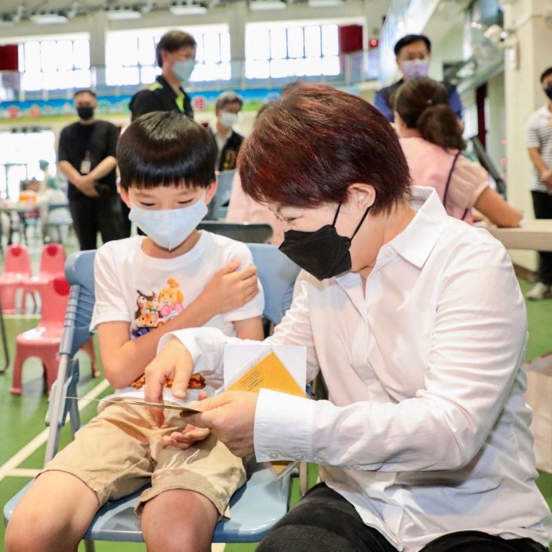 ▲台中市雖曾因應變不及引爆兒童疫苗之亂，亡羊補牢後仍衝出施打率六都冠軍的好成績。（圖／台中市政府提供，2022.07.14）