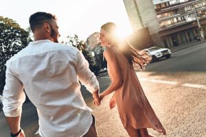 ▲我們對於「幸福的關係」的定義,到底是什麼?(圖/Shutterstock) ▲我們對於「幸福的關係」的定義,到底是什麼?(圖/Shutterstock)