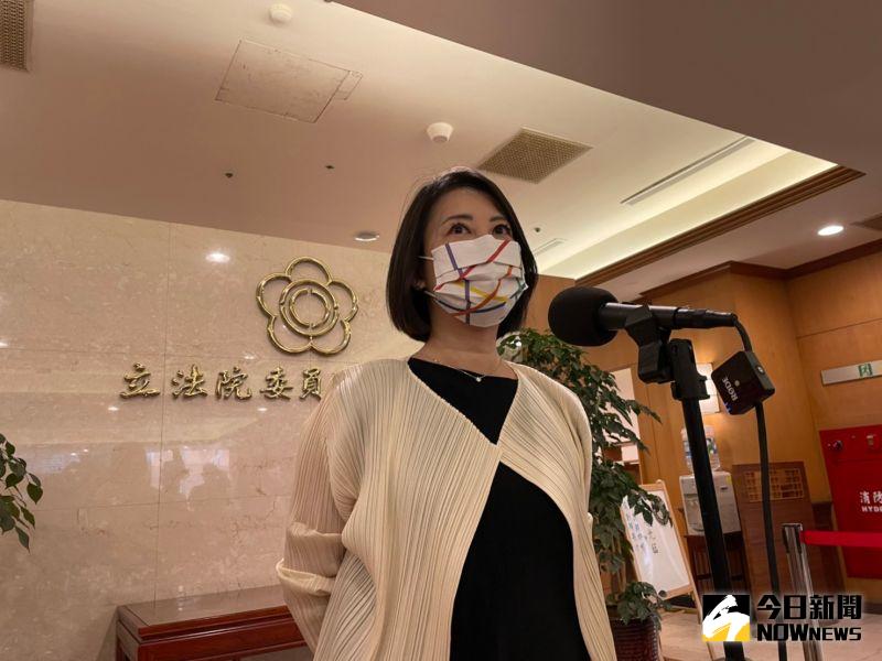 ▲陳時中競選總幹事吳思瑤表示，防疫靠的是Teamwork ，而不是Kingwork。（圖／記者黃宣尹攝，2022.07.15）