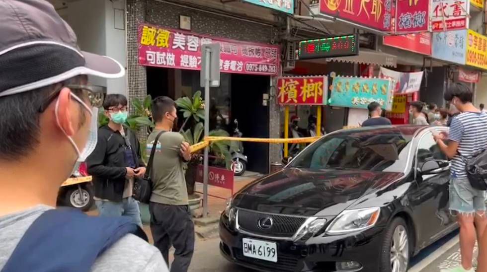 ▲南投生技公司槍擊4死1傷，警方攻堅逮捕李姓嫌犯。（圖／讀者提供）