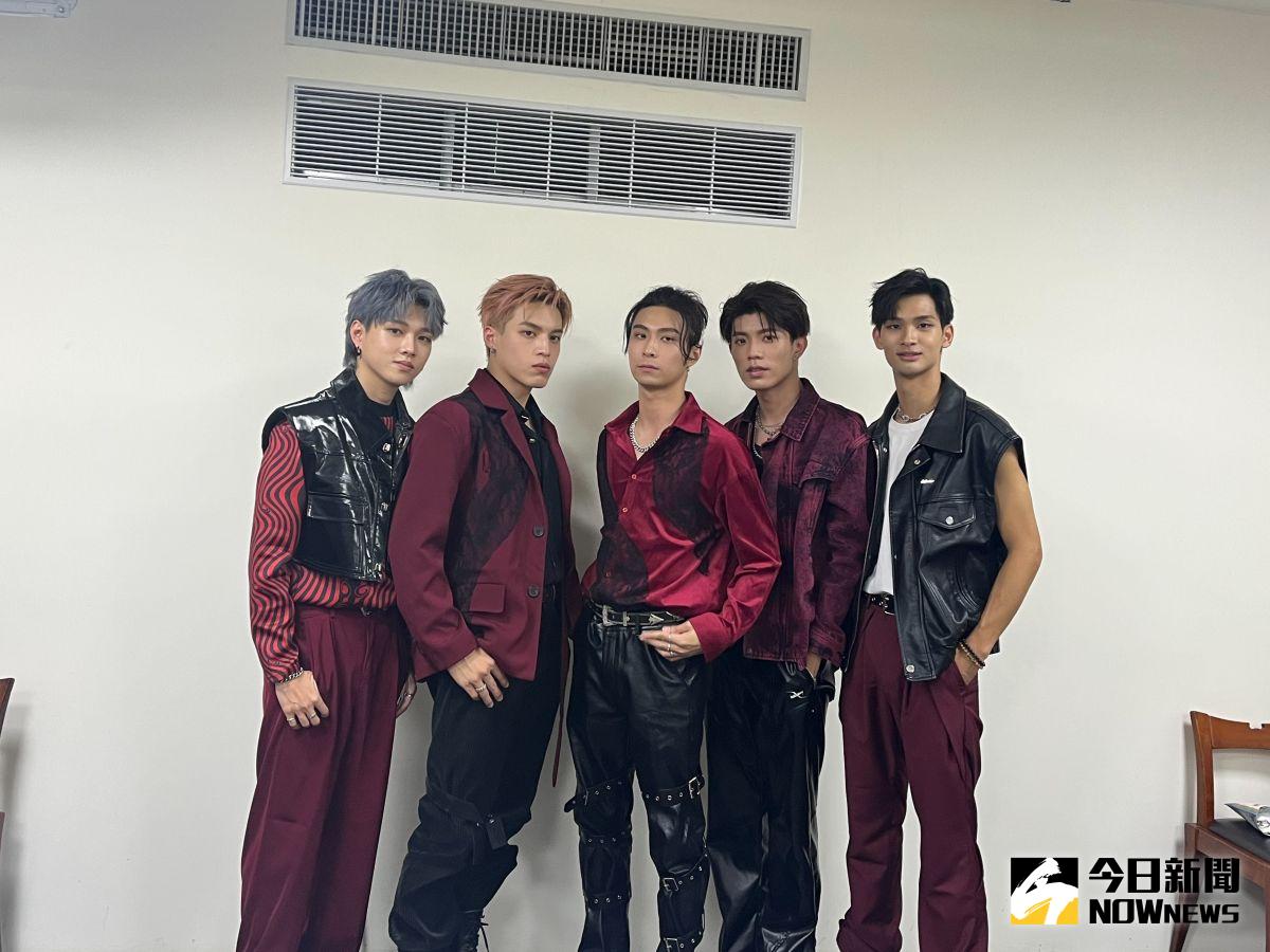 ▲《原子少年》火星現身「ATT FUN Center中心音樂節」，從左至右為何書瑋、李哲言、夏浦洋、陳峻廷和MAX。（圖／記者侯家瑜攝）