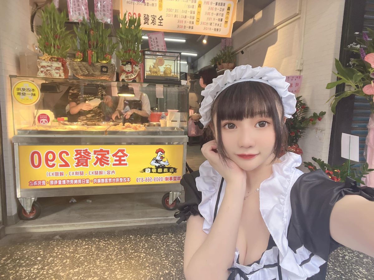 ▲最近基隆有一間新開幕的炸雞店，在網路上貼出宣傳活動，卻突然提及「還有女僕服務！」隨即掀起許多網友暴動留言。（圖／牙牙授權提供）