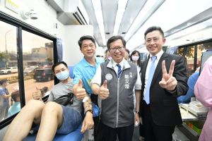 林智堅表示,張善政言行高高在上,只會批評、指導別人,這樣的思維並不是一個好的候選人。(圖/林智堅辦公室提供) ▲林智堅表示,張善政言行高高在上,只會批評、指導別人,這樣的思維並不是一個好的候選人。(圖/林智堅辦公室提供)