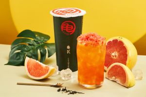 龜記「紅柚翡翠」回歸 明全台開賣2杯優惠120元:限3天 ▲龜記銷售冠軍「紅柚翡翠」(圖/龜記提供)