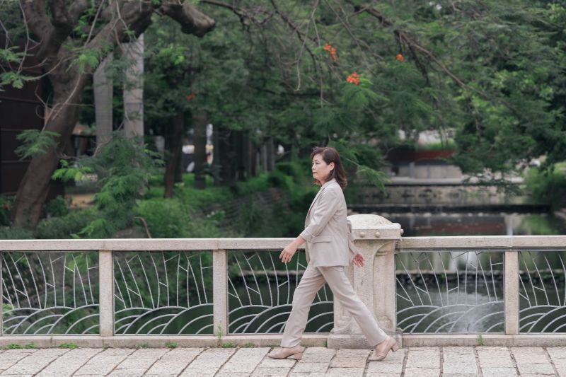 ▲沈慧虹喜好走路，其也推出「新竹慧虹認真散步」直播，邀請選民一起走路。（圖／資料照）