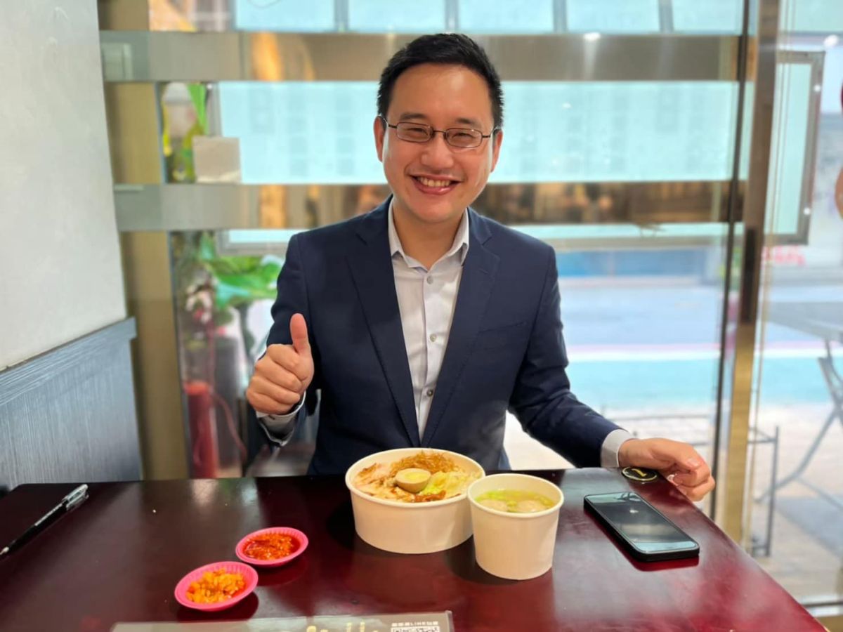 ▲民進黨台北市議員「口譯哥」趙怡翔表示，南投立委補選之所以能藍天翻轉成綠地，主要是因為候選人素質、地方議題不等於中央，以及黨主席賴清德等三個原因。（圖／翻攝自趙怡翔臉書）