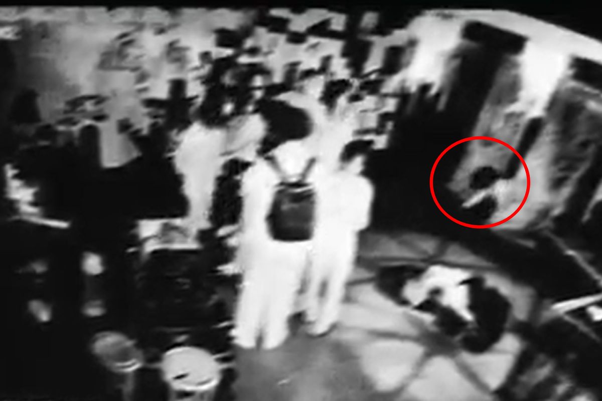 ▲女孩進「民雄鬼屋」突遇鬼影襲來，25秒尖叫片曝光，網友嚇傻。（圖／Facebook：民雄鬼屋實境體驗特展）