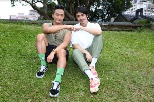 ▲梁正群(右)、高英軒連演24場舞台劇。(圖/三禾行銷提供) ▲梁正群(右)、高英軒連演24場舞台劇。(圖/三禾行銷提供)