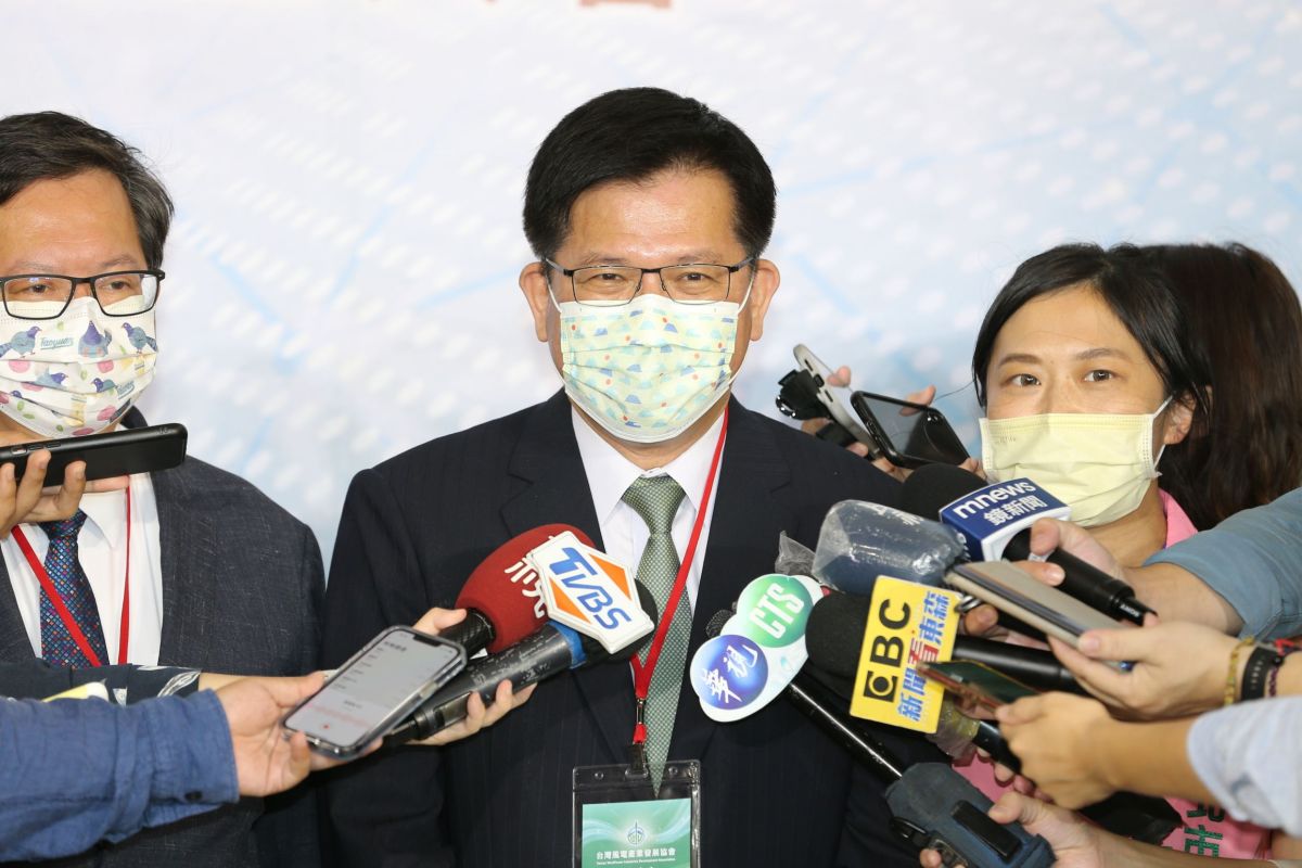 ▲張博洋遭台灣基進解除黨職，林佳龍受訪表示，人事的調整都予以尊重。（圖／林佳龍團隊提供）