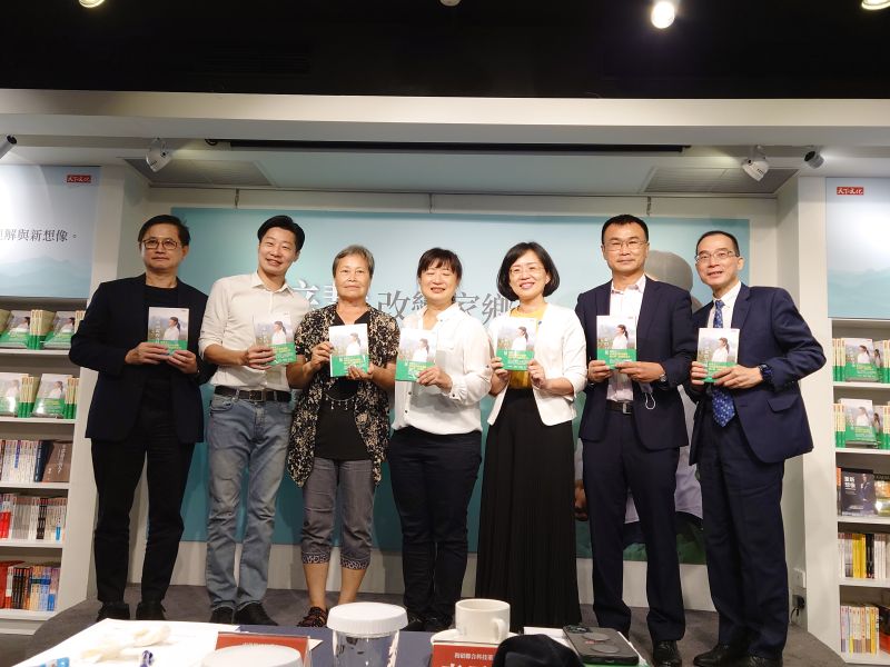 ▲蔡培慧人緣好，發表新書獲得諸多過去共識的夥伴力挺。（圖／蔡培慧辦公室提供）
