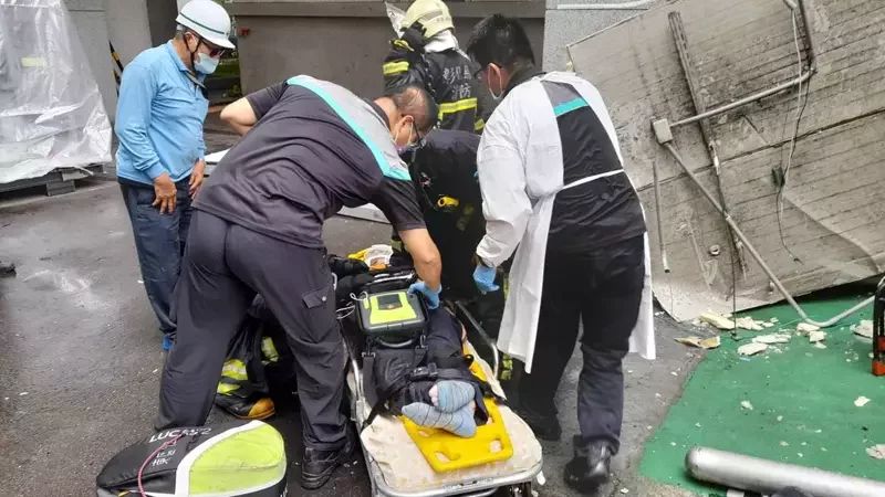 矽品精密彰化廠爆工安意外 堆高機從5樓墜落!駕駛命危