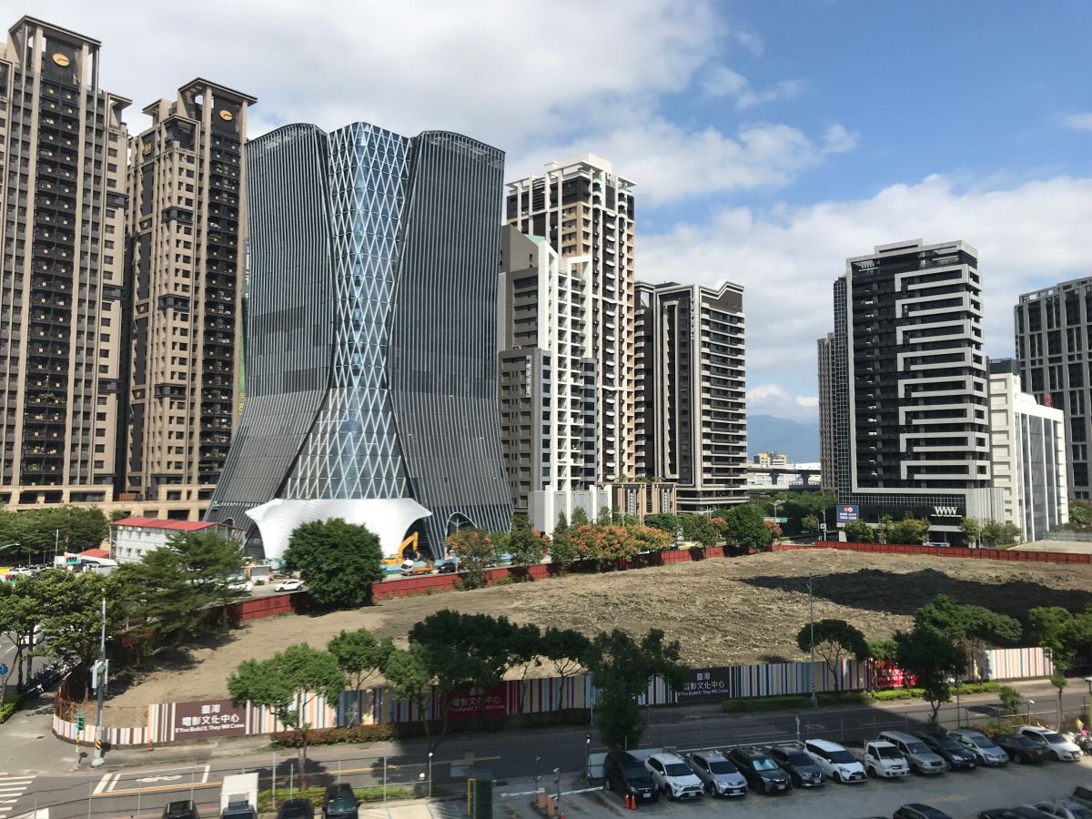 ▲信義全球資產觀察，新莊區2021年辦公室(50坪以上)交易規模來到74億元，躍為新北市辦公室交易最熱門區域。（圖／NOWnews資料照片）