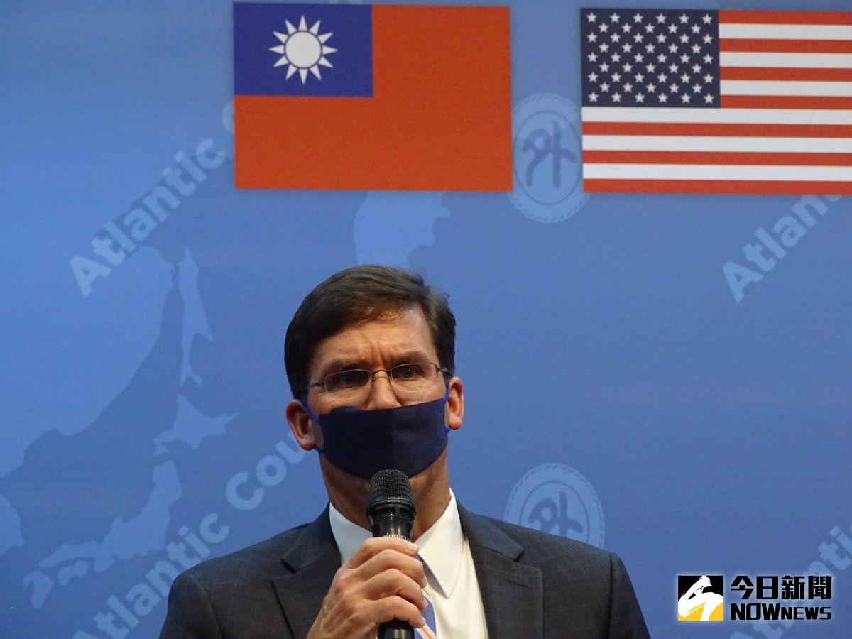 ▲美國前國防部長艾斯培（Mark Esper）率團訪台，建議我方提升國防預算，並將兵役改為男女都要服一年以上的兵役。（圖／記者呂炯昌攝，2022.07.19）