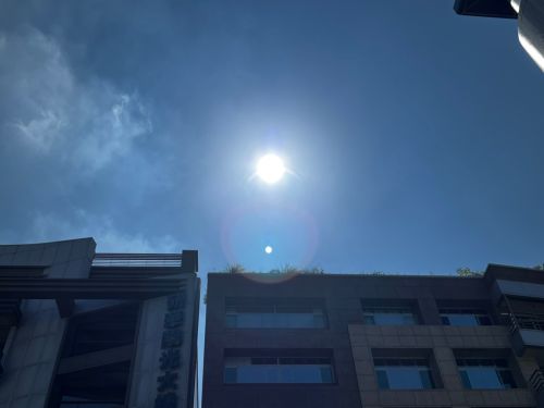 天氣配圖,高溫晴天 ▲今日受到太平洋高壓影響,花蓮清水林道已出現攝氏38.5度高溫,午後中部以北地區及各山區則要留意有大雷雨。(圖/張勵德攝)