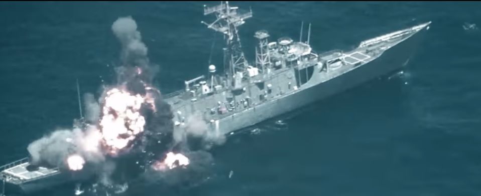 ▲環太平洋軍演聯合擊沉靶艦。(圖／RIMPAC官方臉書)