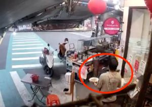 ▲男子發現蚵仔煎裡有菜蟲,立即端出去跟老闆反應。老闆道歉後詢問要退錢或重做,結果是重做了一份。(圖/翻攝自爆料公社二館臉書) ▲男子發現蚵仔煎裡有菜蟲,立即端出去跟老闆反應。老闆道歉後詢問要退錢或重做,結果是重做了一份。(圖/翻攝自爆料公社二館臉書)
