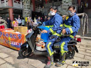 一善破千災 玉闕朝仁宮捐贈救災摩托車 ▲消防局表示,救災摩托車在崎嶇路線可精準駕駛;山林穿梭時可達到快速警示、定位效果,藉讓消防人員有更好的移動能力(圖/柳榮俊攝2022.7.21)