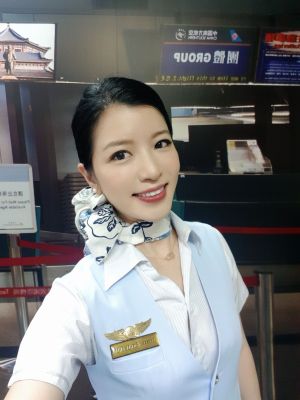 ▲知名空服員老師-瑞秋將為鋼鐵女神傳授美姿美儀及化妝技巧等課程。官方提供 ▲知名空服員老師-瑞秋將為鋼鐵女神傳授美姿美儀及化妝技巧等課程。官方提供