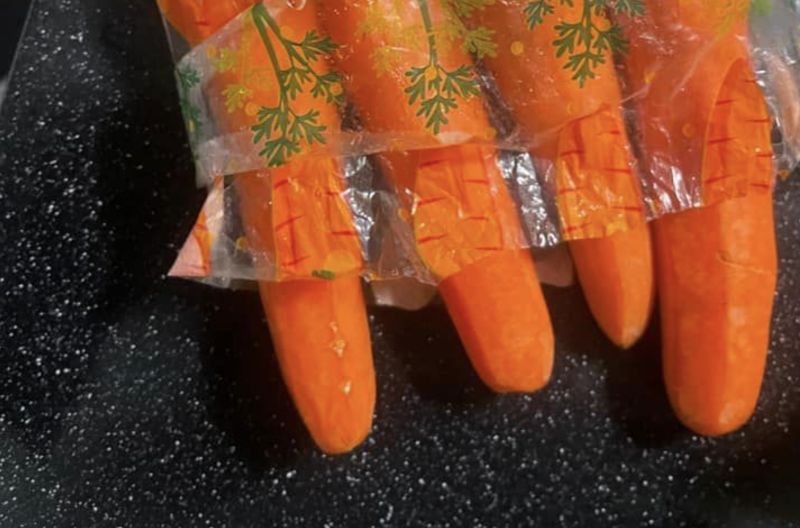 全聯買紅蘿蔔!主婦開袋驚喊「削完皮了」 知情人抖真相