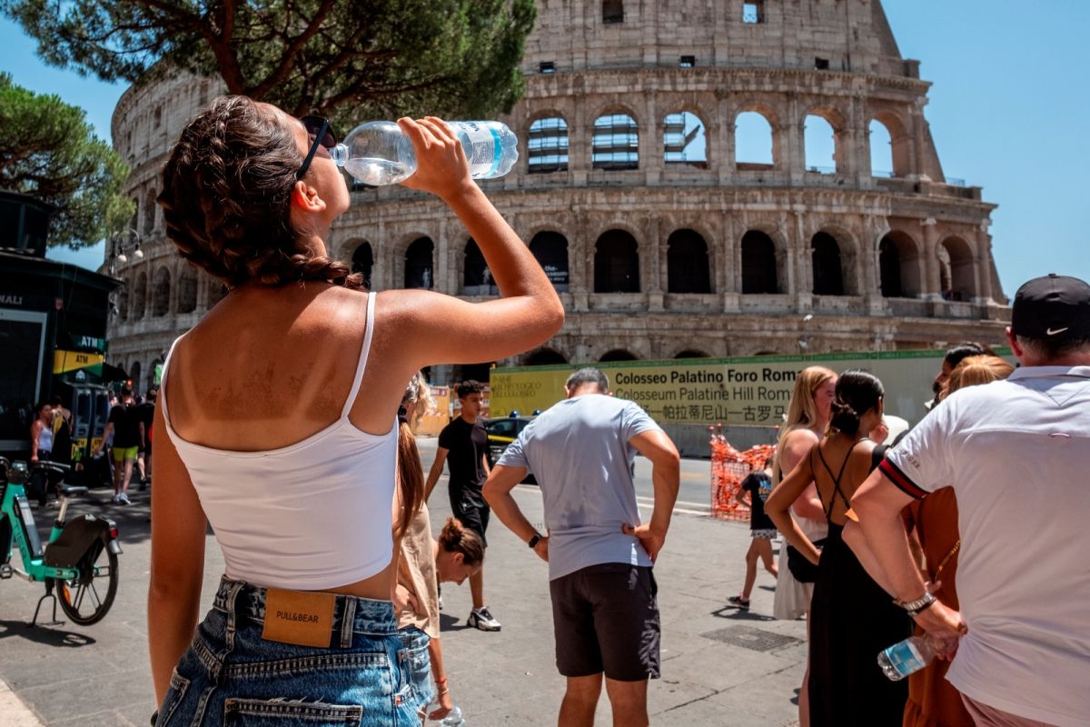 ▲前兩天地球高溫破非官方紀錄後，今天全球平均溫度與昨天創下的紀錄相同，這是一系列氣候變遷造成極端天氣事件的最新發展。（圖／美聯社／達志影像）