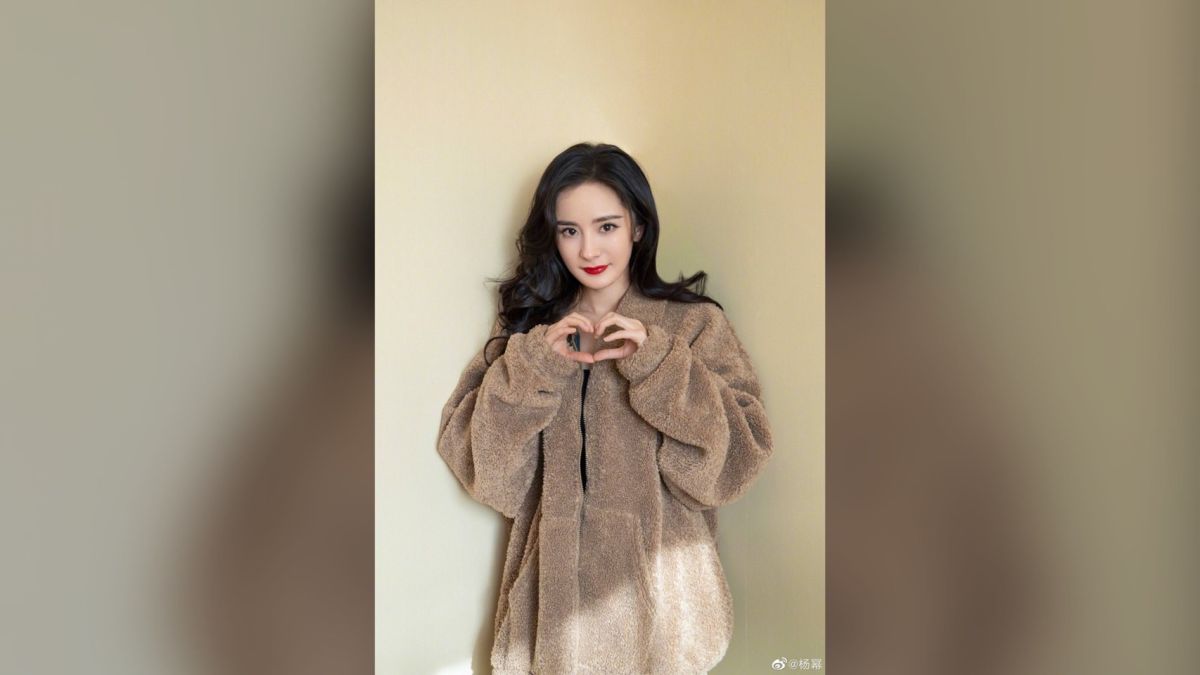 ▲楊冪錄製節目時，3度遭路人誤認成別人。（圖／翻攝自微博）