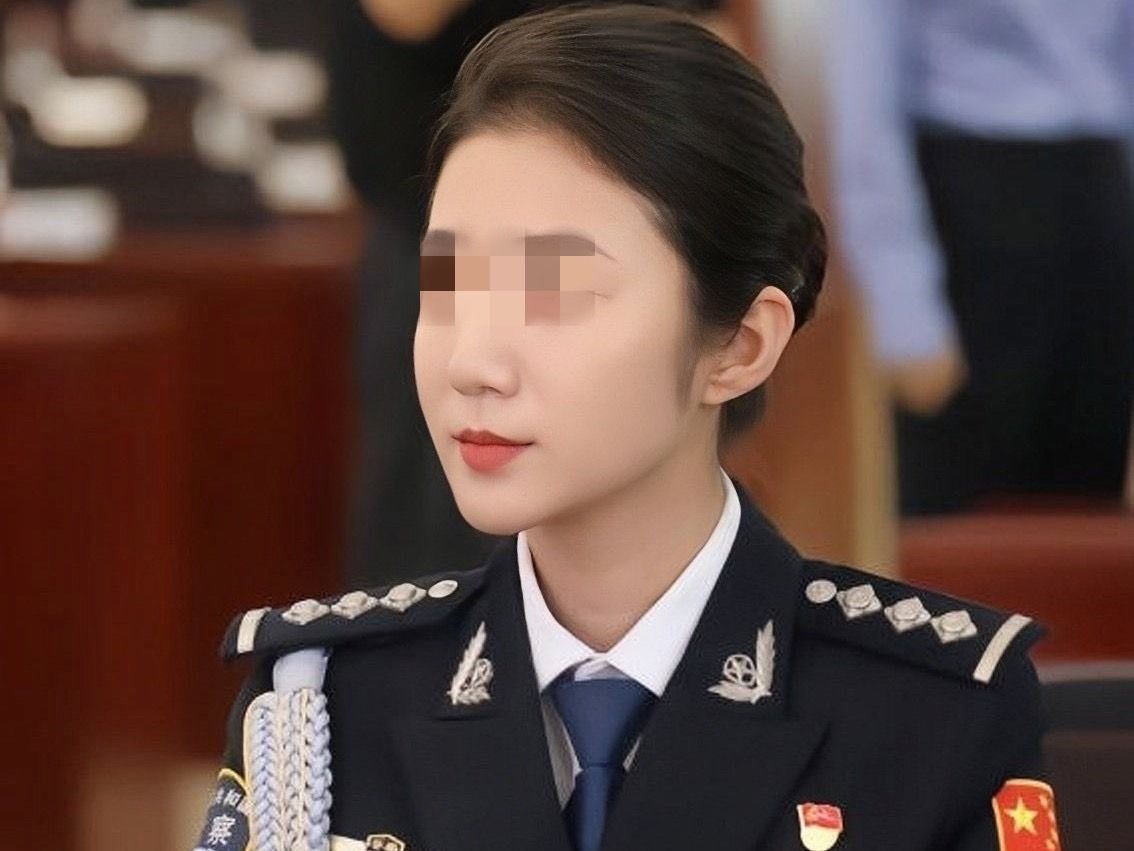 ▲正妹警花性愛片在網上瘋傳，引發眾人熱議。（圖／翻攝自推特）