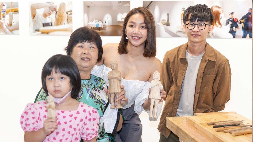 ▲賴慧如（右二）和林志穎同一天出車禍。（圖／寶吉祥集團提供）