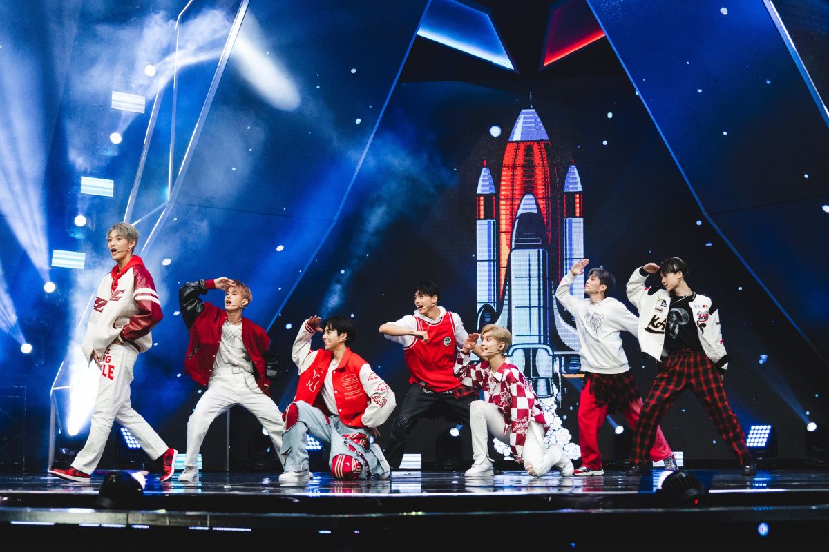 ▲《原子少年》bf!人氣王明將登西門看板，圖為冠軍賽地球組表演。（圖／野火娛樂提供）