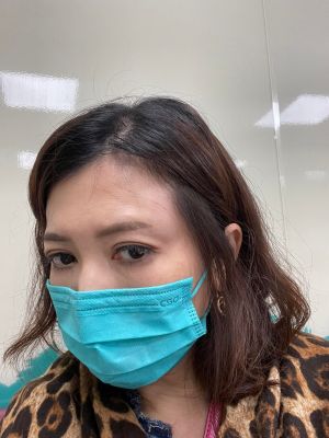 廖家儀車禍 ▲廖家儀送醫檢查後,幸好只有額頭輕傷。民視提供
