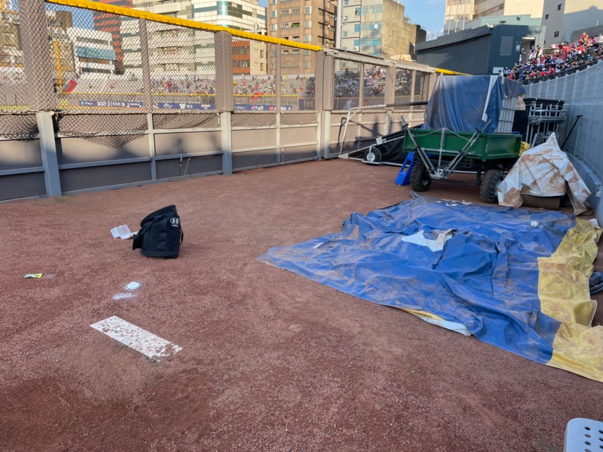 ▲新竹球場外野牛棚。（圖／吳政紘攝）