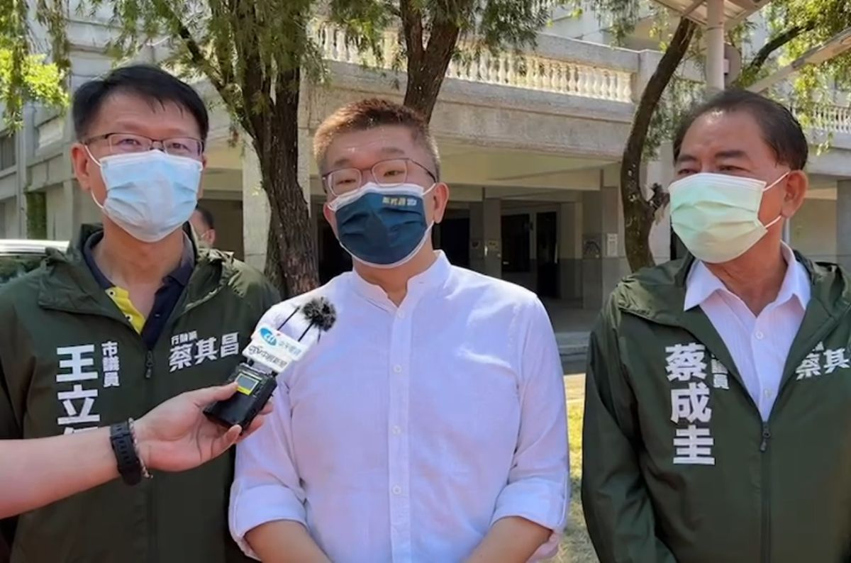 ▲台中再傳槍擊案，蔡其昌要盧秀燕加油，擺脫慶記之都惡名。（圖／蔡其昌辦公室提供，2022.07.25）