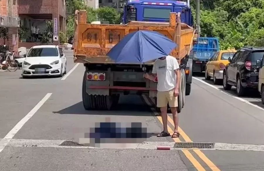 ▲基隆市七堵區一位13歲的陳姓國一女學生，上完暑期輔導課程返家時，遭到砂石車輾過，當場死亡。（圖／翻攝畫面）