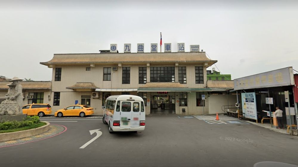 台鐵九曲堂站驚見男子倒臥女廁！警方圍封鎖線調查中 生活 NOWnews今日新聞