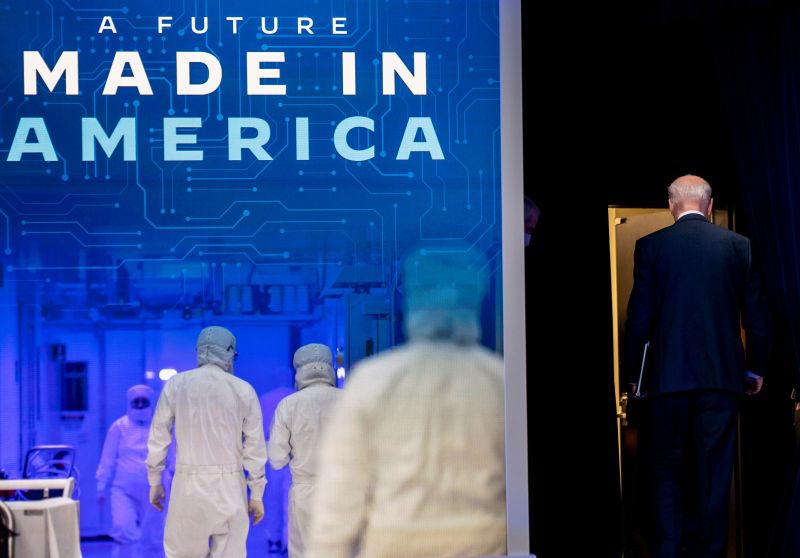 ▲美國總統拜登敦促國會，盡速通過振興美國半導體產業的晶片法案。（圖／美聯社／達志影像）