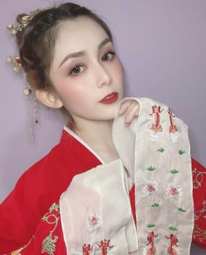 ▲吳兆絃私下的漢服裝扮，獲得許多網友的稱讚。（圖／擷取自 frances_wu1227）