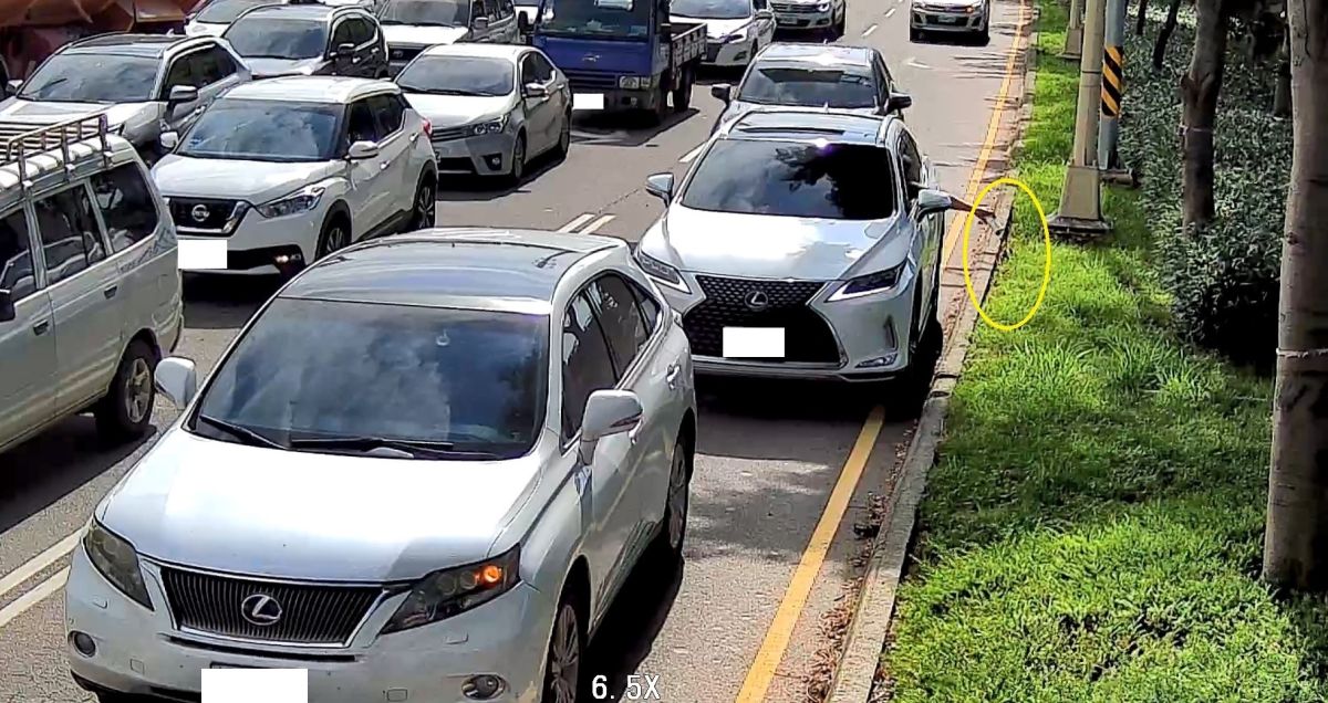 ▲中市環保局以監視電眼取締亂丟垃圾之用路人(圖／環保局提供2022.7.26)