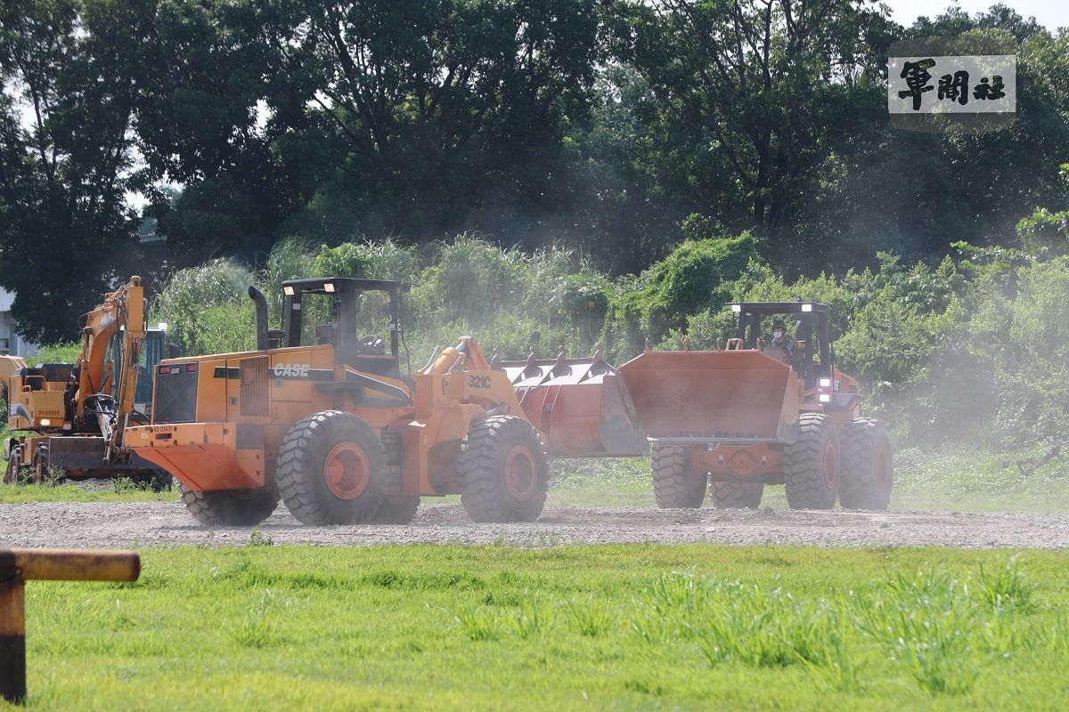 ▲空軍第六聯隊實施國軍漢光38號實兵演習跑滑道搶修作業。（圖／軍聞社提供）