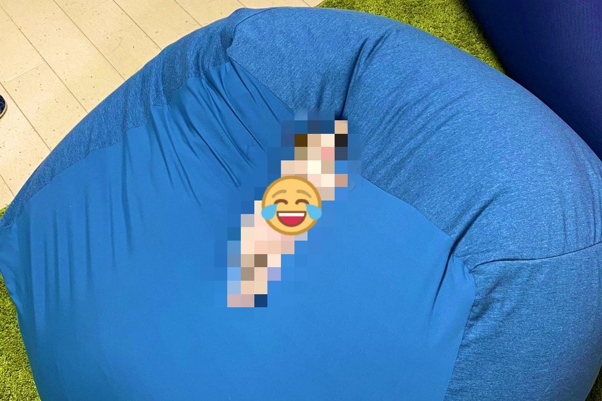 ▲日本一名網友買了一張懶骨頭沙發，卻感嘆常常都被搶走。（圖／推特帳號ogawa_juri）