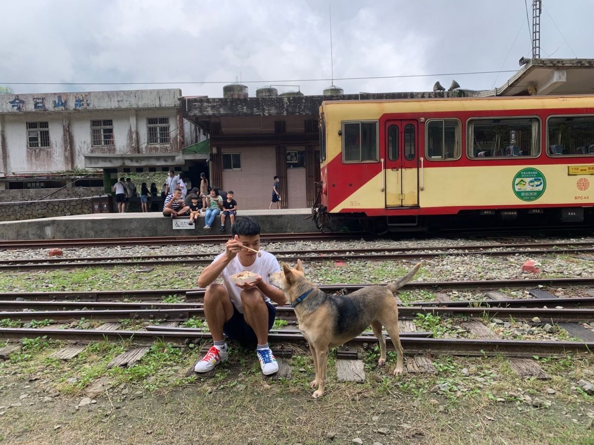 ▲對於今年底可首次參與選舉投票，就讀長庚大學的江同學表示，即使戶籍地在嘉義市，不管怎樣都會想去投票，也會拿公投票，畢竟這是第一次可以自己行使公民權利，可以選擇自己想要的候選人。（圖／江同學提供）