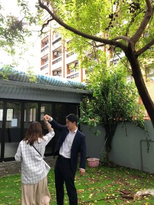 賀陳柏惟新婚 蔡其昌:孫悟空逃不出如來佛掌心 ▲今年情人節,陳柏惟在臉書秀出他與蔡靜娟的共舞畫面。(圖/陳柏惟臉書,2022.07.28)