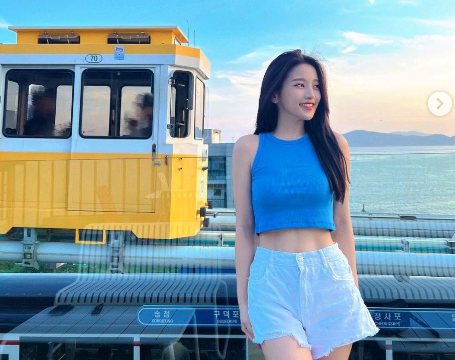 ▲北一女神蔡瑞雪今（21）日自爆遭到性騷，還被盜名詐騙，已經前往警局報案，而蔡瑞雪稍早也在社群曝光超慘現況，曬出黑白圖表示：「目前我已經將所有證據交給警方，並會全力配合調查。」（圖／IG snowbabyq）